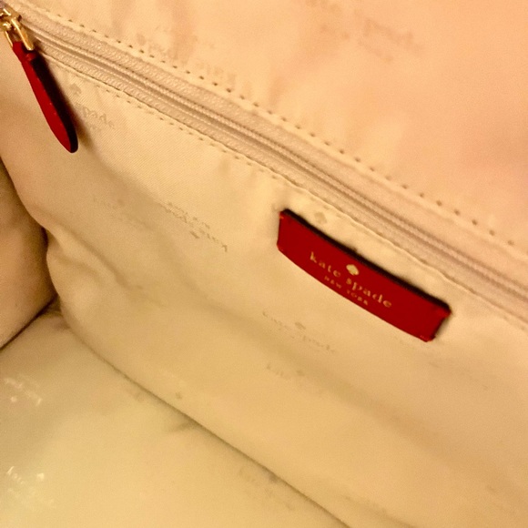 BNWT Kate Spade Ella X-Large puffy tote bag quilted CHERRY RED travel work - Picture 12 of 16